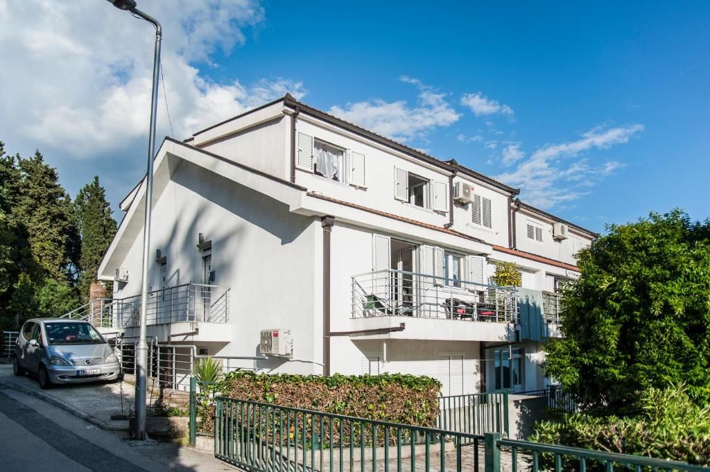 Апартаменты Apartment Gemelli II Херцег-Нови