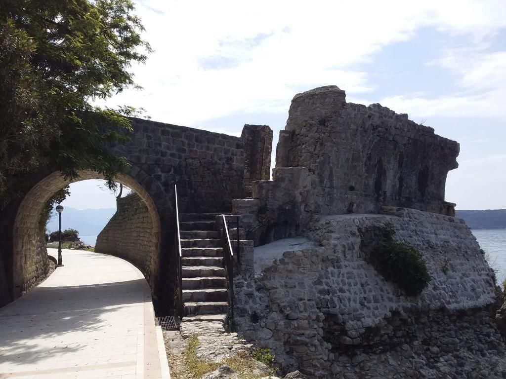 Апартаменты Apartment Gemelli II Херцег-Нови